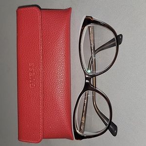 GUESS eyeglasses 👓